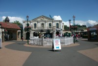 drayton-manor_7985225399_o.jpg